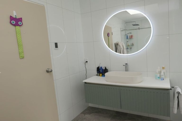 Photo of property in 31 Penryn Drive, Camborne, Porirua, 5026