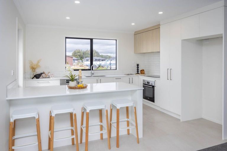 Photo of property in 15 Pukaki Place, Baverstock, 3200