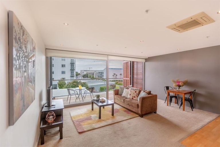 Photo of property in 304c/14 West Quay, Ahuriri, Napier, 4110