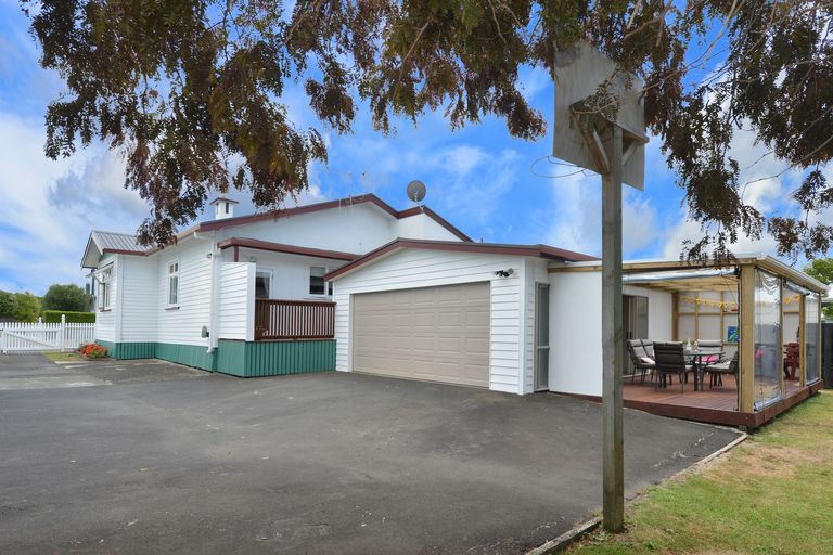 Photo of property in 46 King Street, Marton, 4710