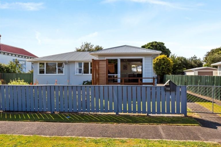 Photo of property in 114 Fairfield Road, Hawera, 4610