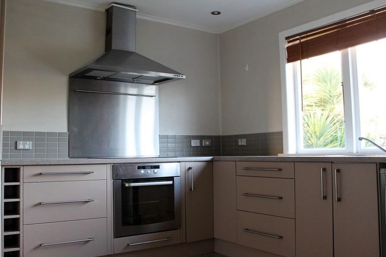 Photo of property in 1/1 Wattle Road, Sunnyvale, Auckland, 0612