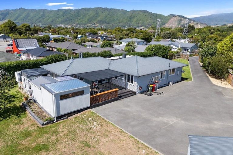 Photo of property in 310 Te Moana Road, Waikanae, 5036