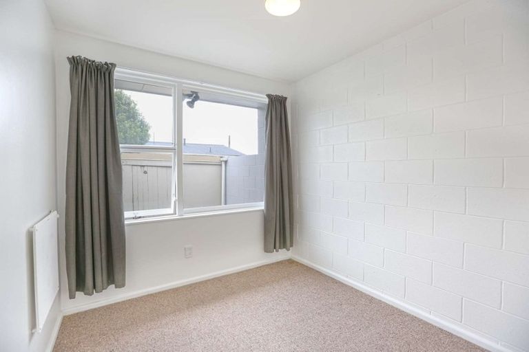 Photo of property in 8/20a Dickson Crescent, Hornby, Christchurch, 8042