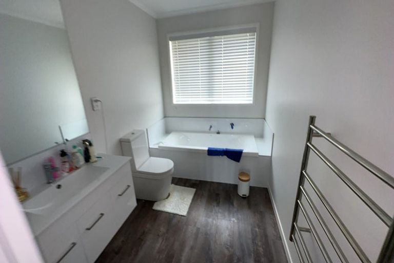 Photo of property in 10 Stingray Drive, Omokoroa, 3114