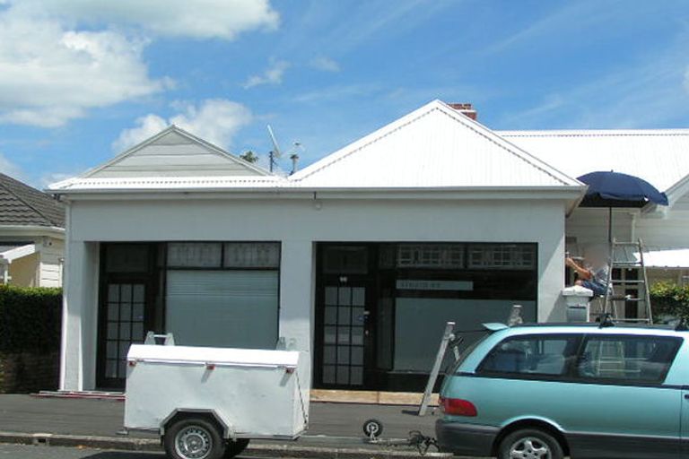 Photo of property in 60 Queen Street, Northcote Point, Auckland, 0627