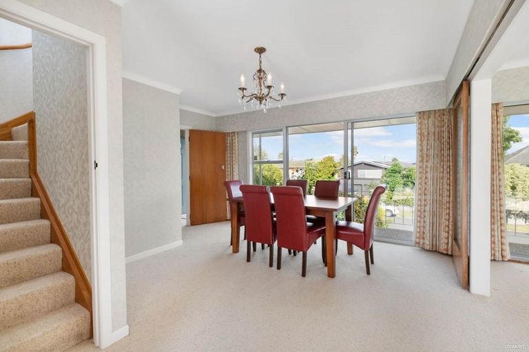 Photo of property in 4 The Anchorage, Sunnyhills, Auckland, 2010