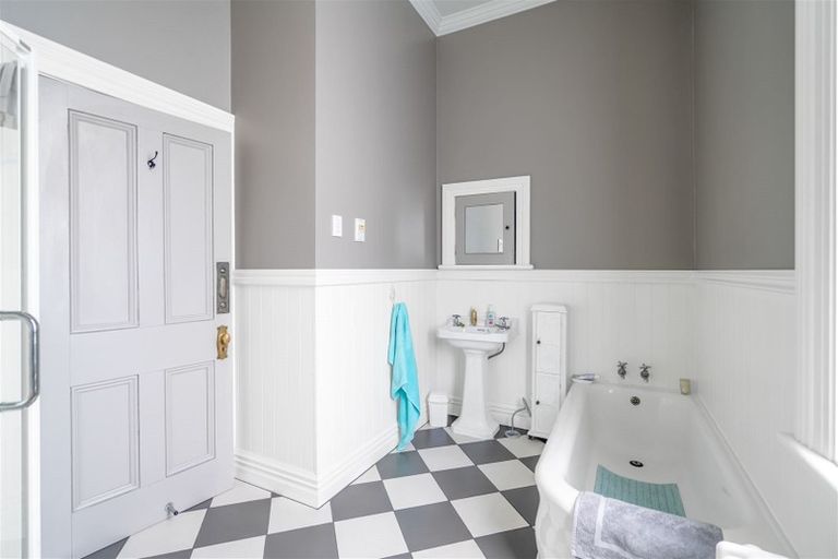 Photo of property in 6 Crombie Street, Gore, 9710