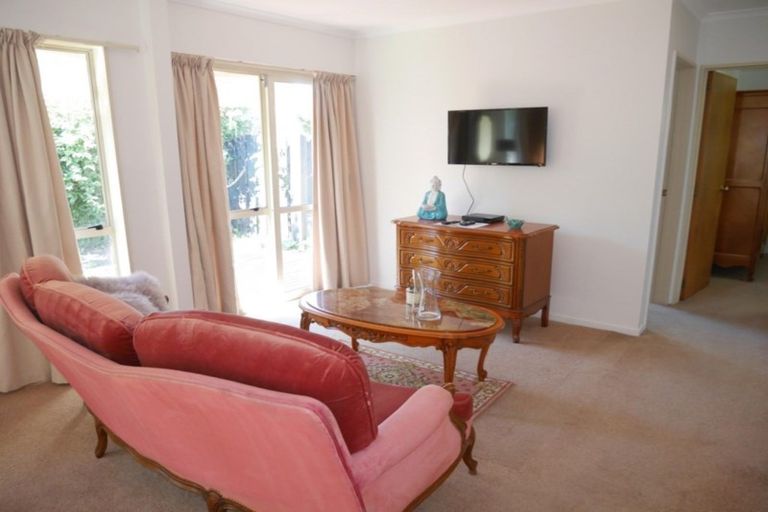 Photo of property in 1/3 Centaurus Road, Cashmere, Christchurch, 8022