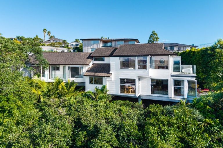 Photo of property in 7 Fenton Terrace, Cockle Bay, Auckland, 2014