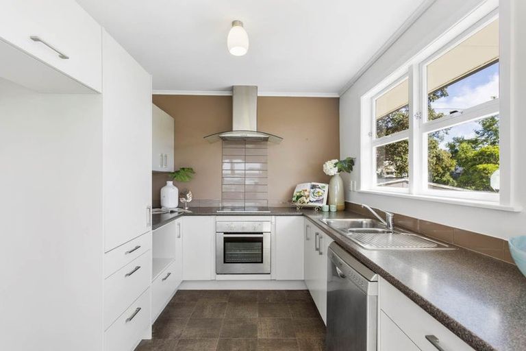 Photo of property in 211a Sunnynook Road, Wairau Valley, Auckland, 0627