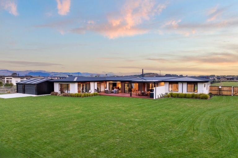 Photo of property in 76 Verdeco Boulevard, Lincoln, 7608