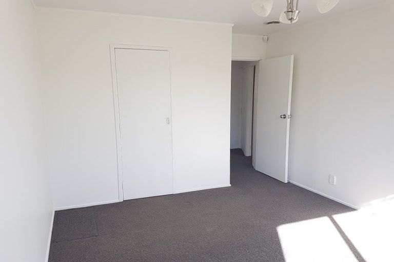 Photo of property in 3/72 Portage Road, New Lynn, Auckland, 0600