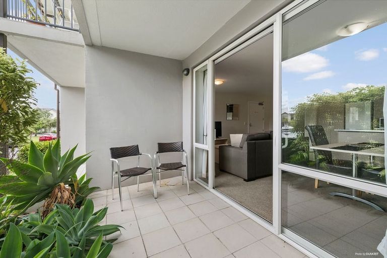 Photo of property in 1/1 Opito Way, East Tamaki, Auckland, 2013