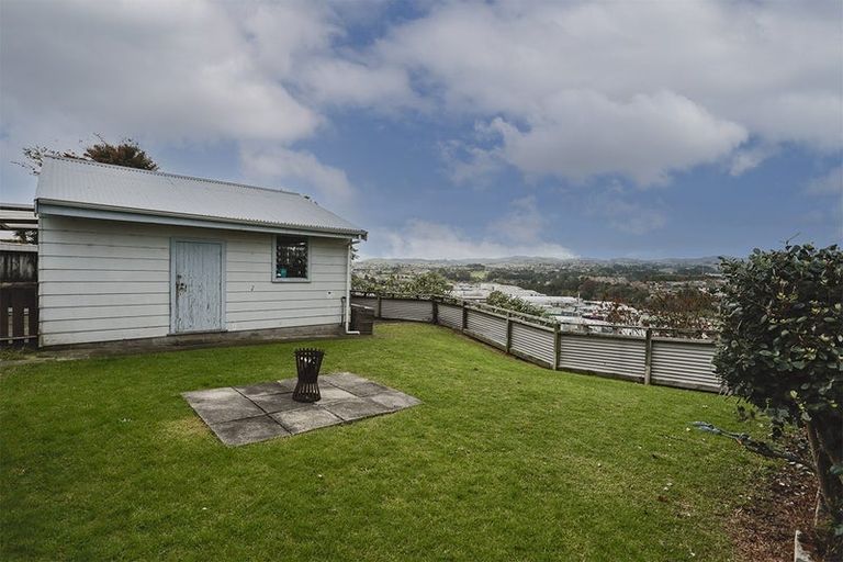 Photo of property in 12 Slade Street, Greerton, Tauranga, 3112