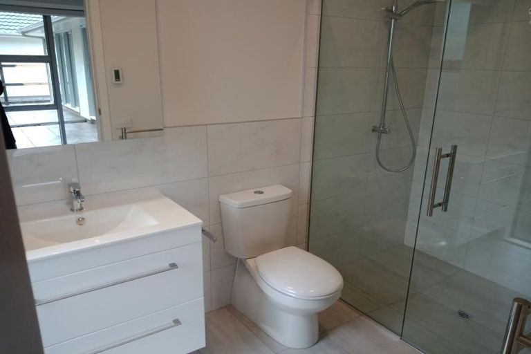 Photo of property in 79a Cambridge Terrace, Waterloo, Lower Hutt, 5011