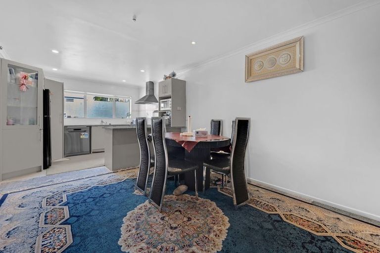 Photo of property in 13 Bushpark Place, Flat Bush, Auckland, 2016