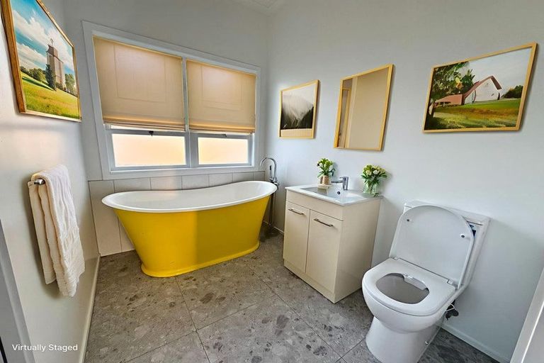 Photo of property in 14 Henderson Street, Otane, 4202