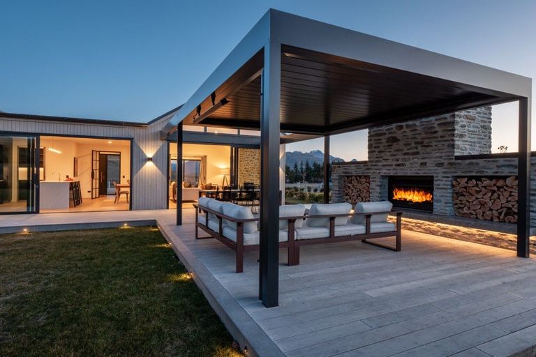 Photo of property in 10 Kahiwi Drive, Lower Shotover, Queenstown, 9304