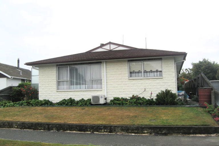 Photo of property in 2/46 Strathfield Avenue, Dallington, Christchurch, 8061