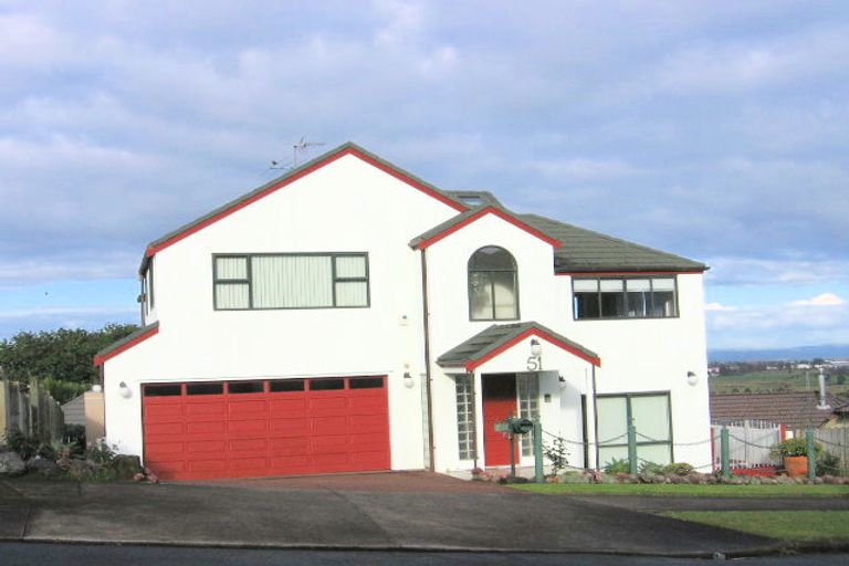 Photo of property in 51 Ribbonwood Crescent, Goodwood Heights, Auckland, 2105