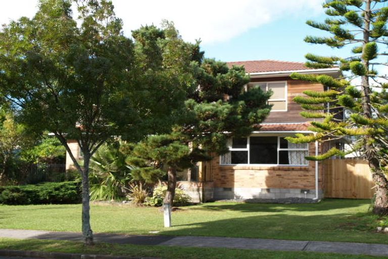 Photo of property in 4 Yeoman Place, Howick, Auckland, 2014
