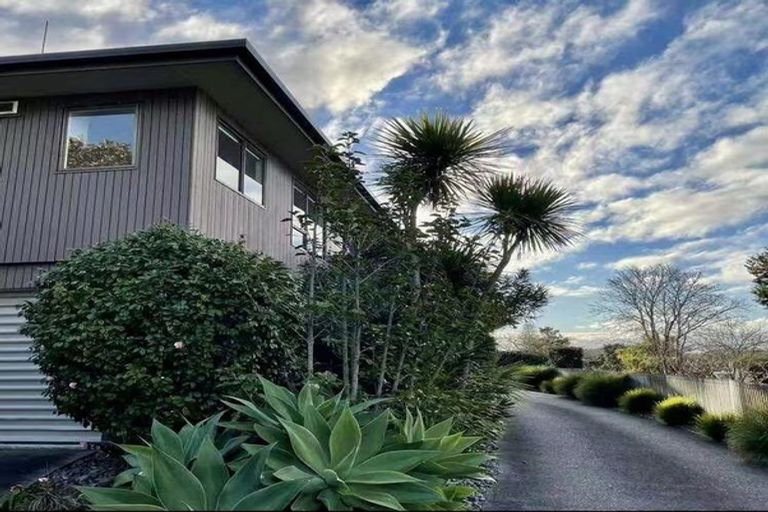 Photo of property in 1/20 Castor Bay Road, Castor Bay, Auckland, 0620