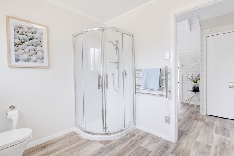 Photo of property in 1/13 Blanes Road, Weymouth, Auckland, 2103