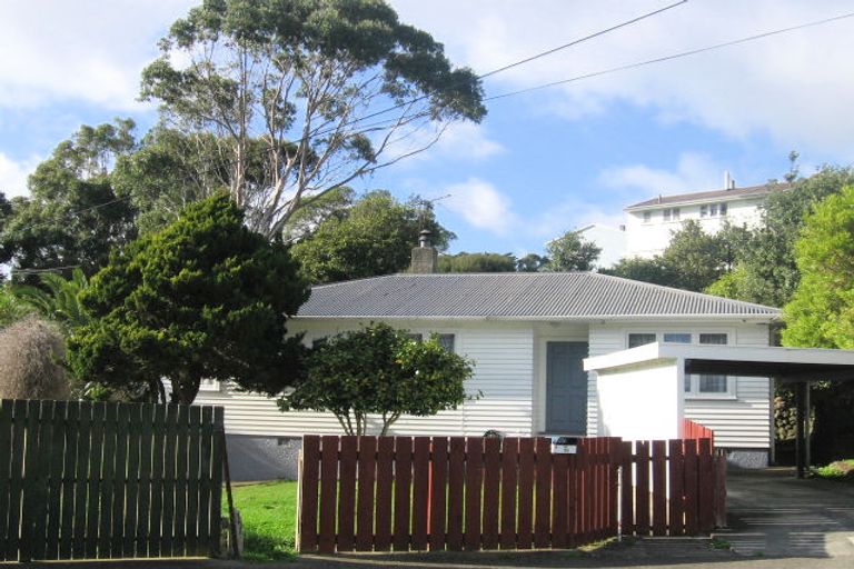 Photo of property in 26 York Place, Cannons Creek, Porirua, 5024