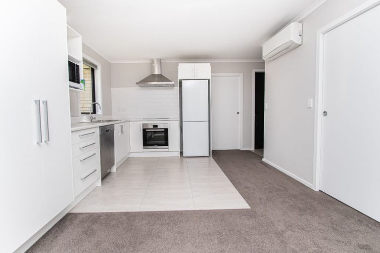 Photo of property in 1/11 Dover Road, Saint Andrews, Hamilton, 3200