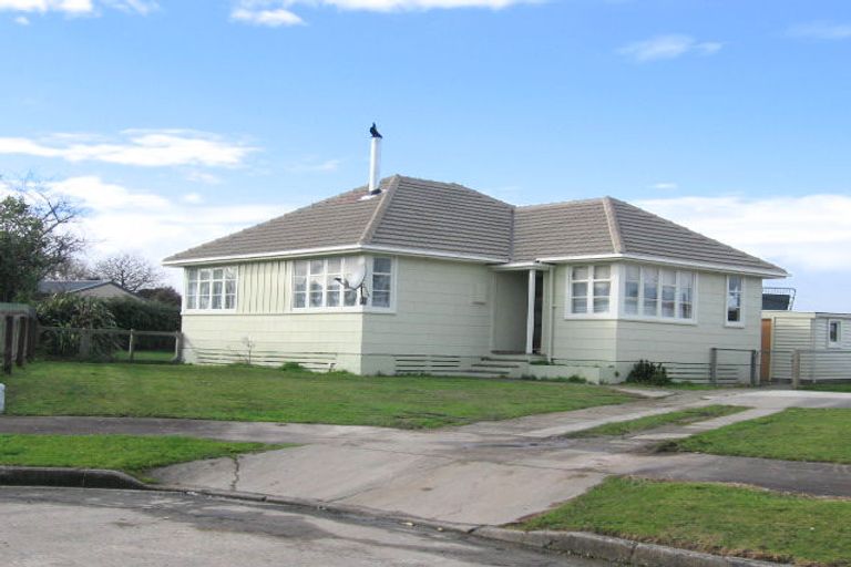 Photo of property in 15 Forth Terrace, Roslyn, Palmerston North, 4414