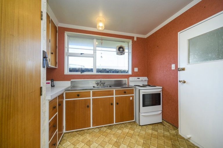 Photo of property in 11 Drury Street, Cloverlea, Palmerston North, 4412