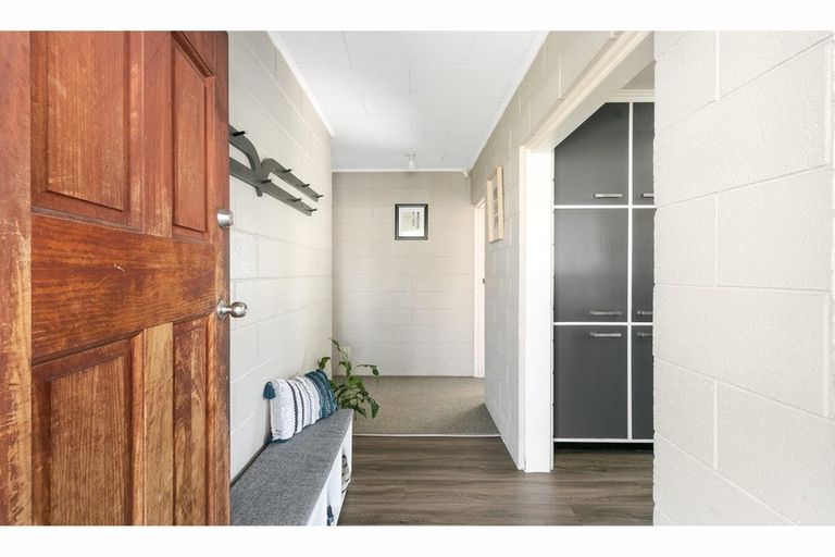 Photo of property in 28 Plymouth Road, Flaxmere, Hastings, 4120