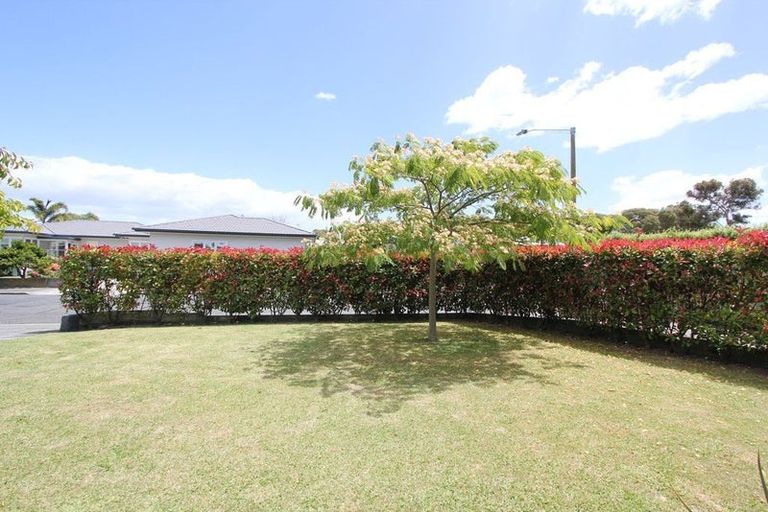 Photo of property in 1/2 Anzac Avenue, Onekawa, Napier, 4110