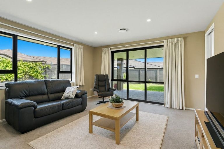 Photo of property in 161 Karuhiruhi Street, Waikanae, 5036