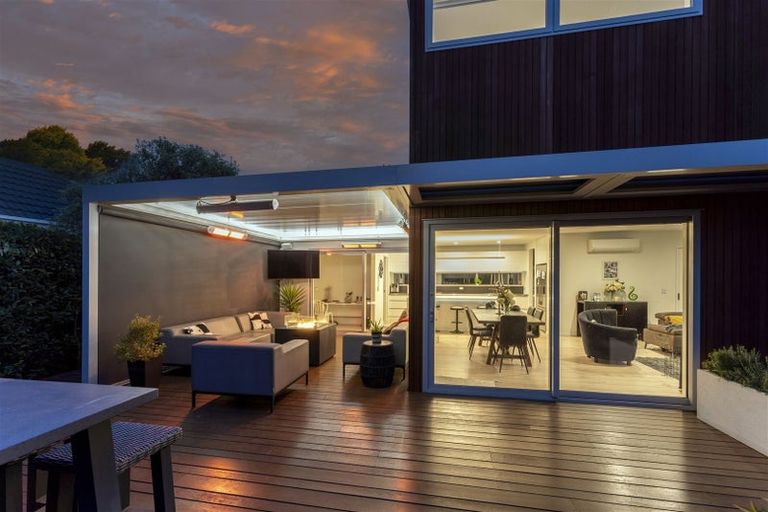 Photo of property in 2 Jacksons Road, Merivale, Christchurch, 8014