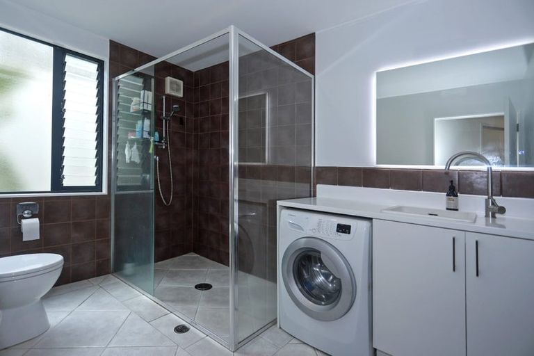 Photo of property in 1/203 Marine Parade, Mount Maunganui, 3116