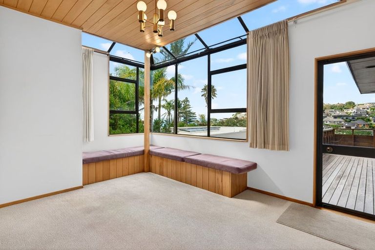 Photo of property in 2/50 Masterton Road, Rothesay Bay, Auckland, 0630