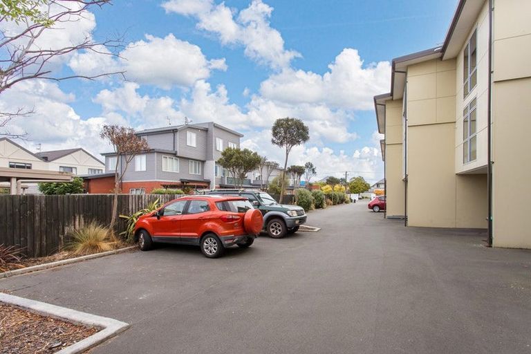 Photo of property in 6/54 Champion Street, Edgeware, Christchurch, 8013