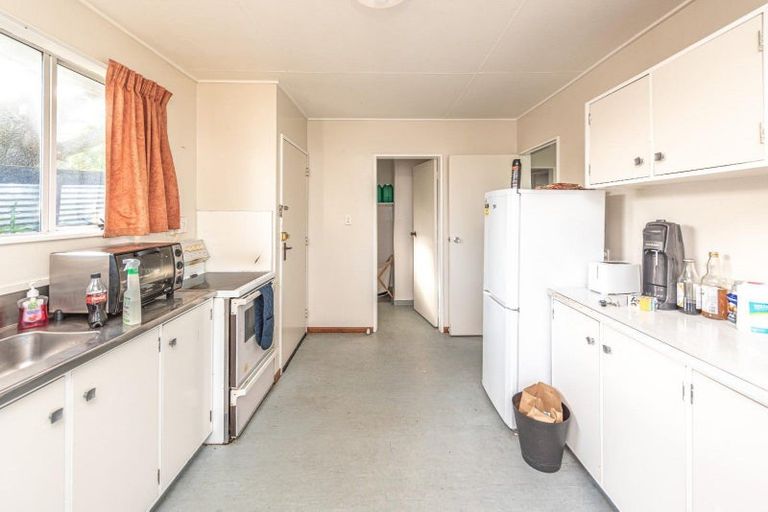 Photo of property in 93a Matai Street, Castlecliff, Whanganui, 4501