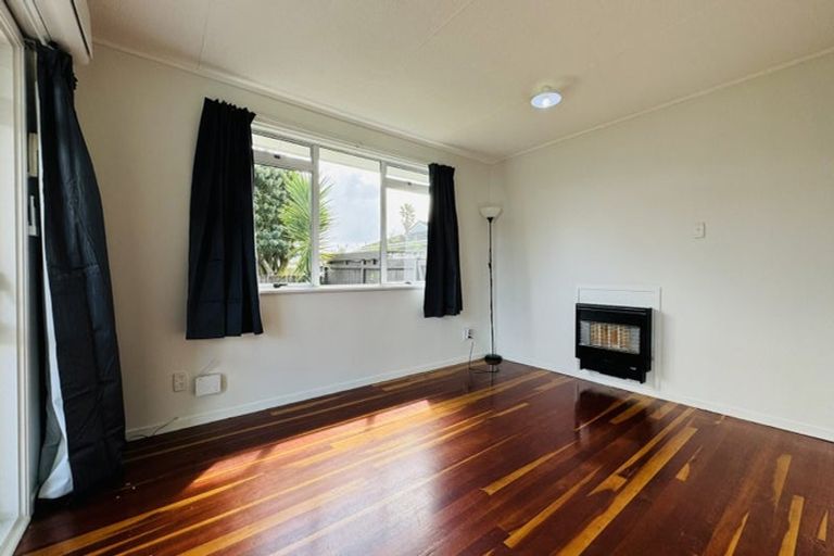 Photo of property in 15 Cardrona Place, Favona, Auckland, 2024