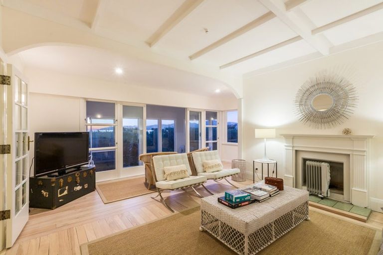 Photo of property in 13 Kohutuhutu Road, Raumati Beach, Paraparaumu, 5032