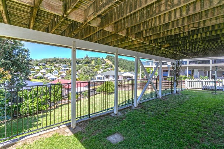 Photo of property in 107 Titiro Place, Onemana, Whangamata, 3691