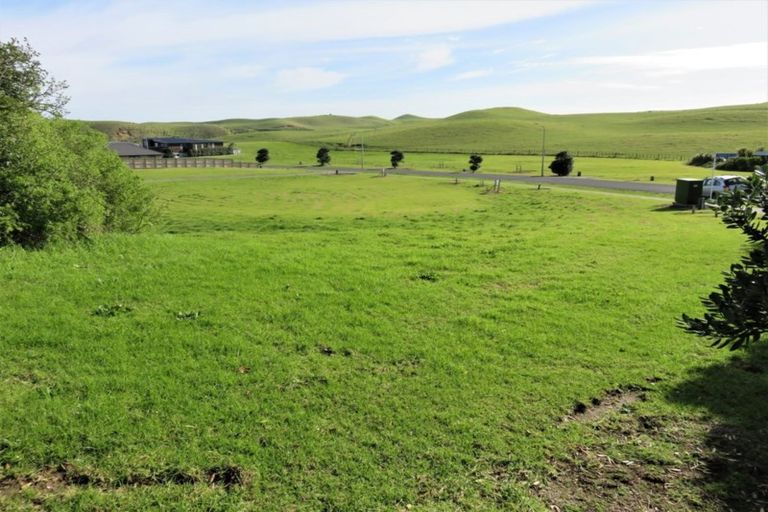 Photo of property in 7 Sunset Drive, Baylys Beach, Dargaville, 0377