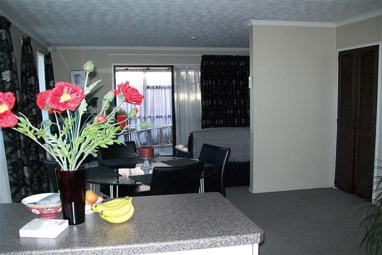 Photo of property in 1/200 Sawyers Arms Road, Bishopdale, Christchurch, 8053