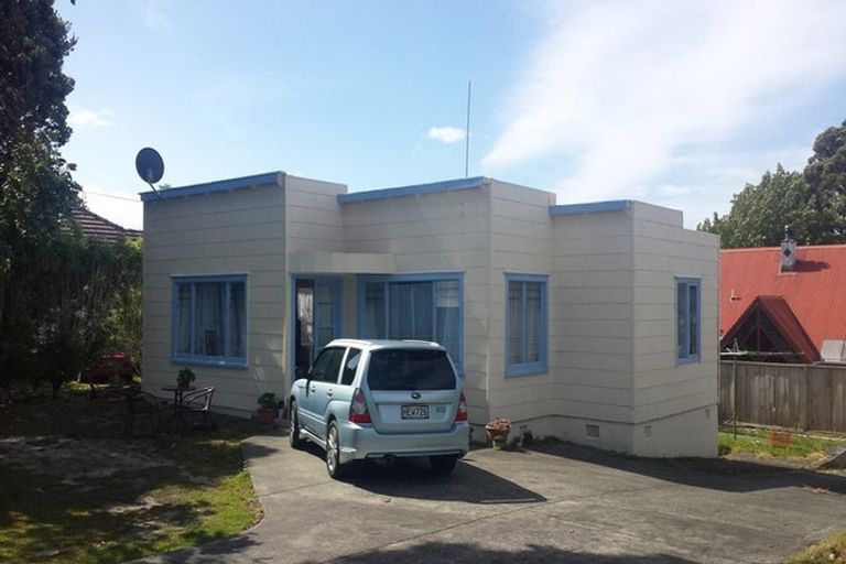 Photo of property in 1/7 Savoy Road, Glen Eden, Auckland, 0602