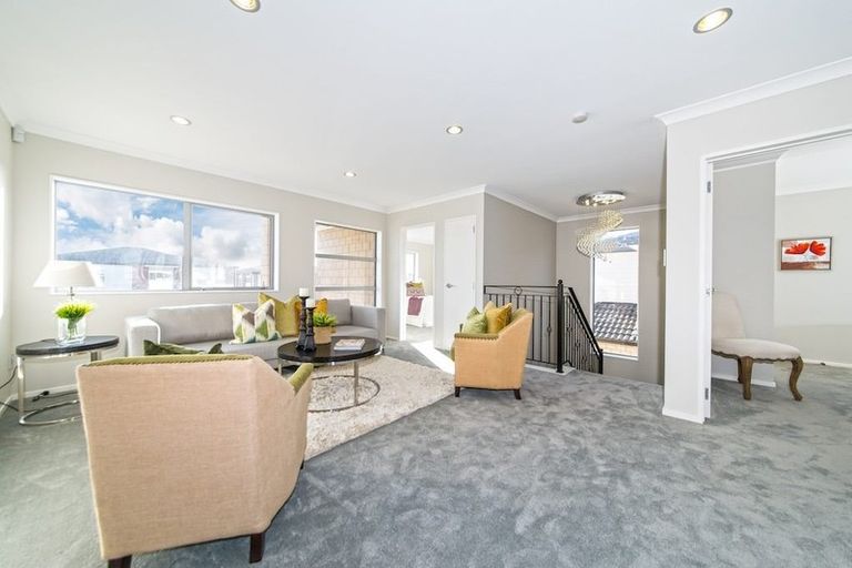 Photo of property in 10 Sunshine Lane, Flat Bush, Auckland, 2019