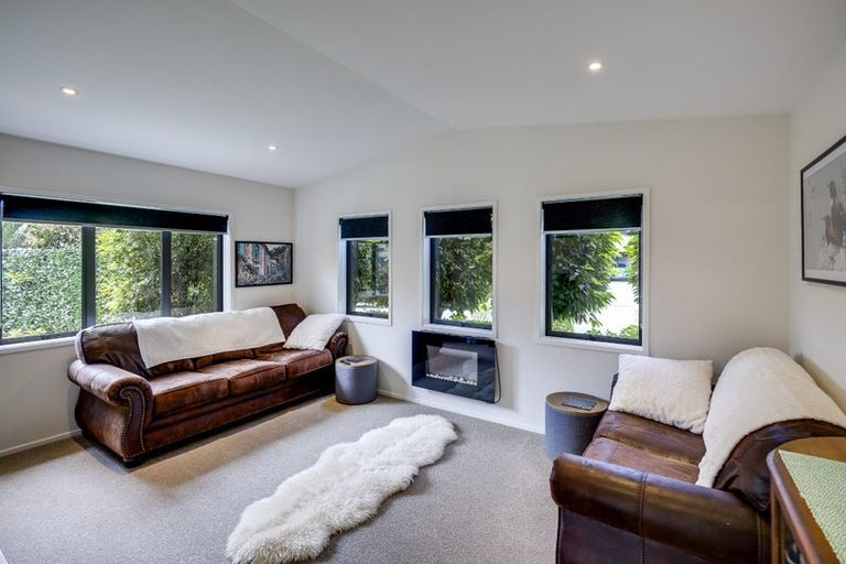 Photo of property in 11 Portland Place, Poraiti, Napier, 4112