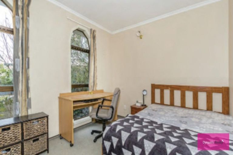 Photo of property in 35 Warren Crescent, Hillmorton, Christchurch, 8025