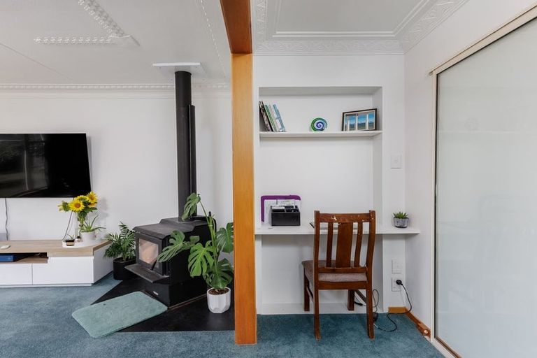 Photo of property in 35 Rhodes Street, Waimate, 7924